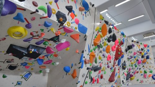 東京都のクライミング施設「BOULCOM（ボルコム） 東京店」